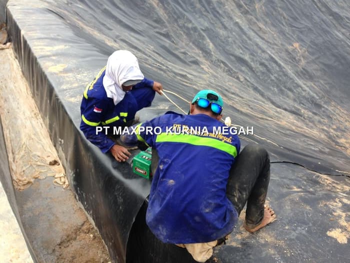 Jasa Pemasangan HDPE Geomembrane Surabaya